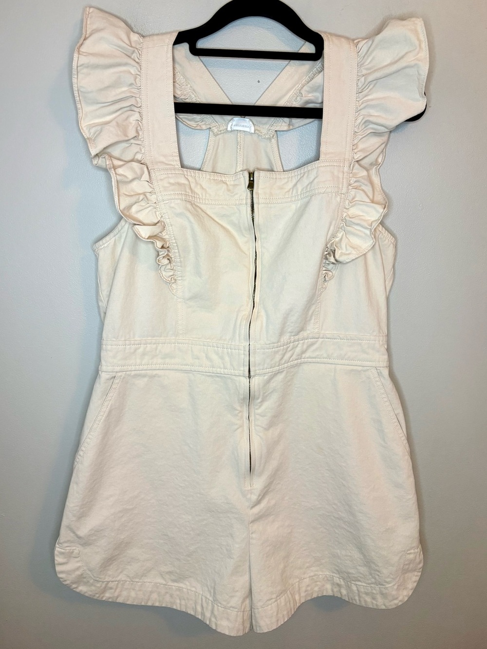 Aureum Cream Cotton Ruffle Shortalls Romper Overalls Size L